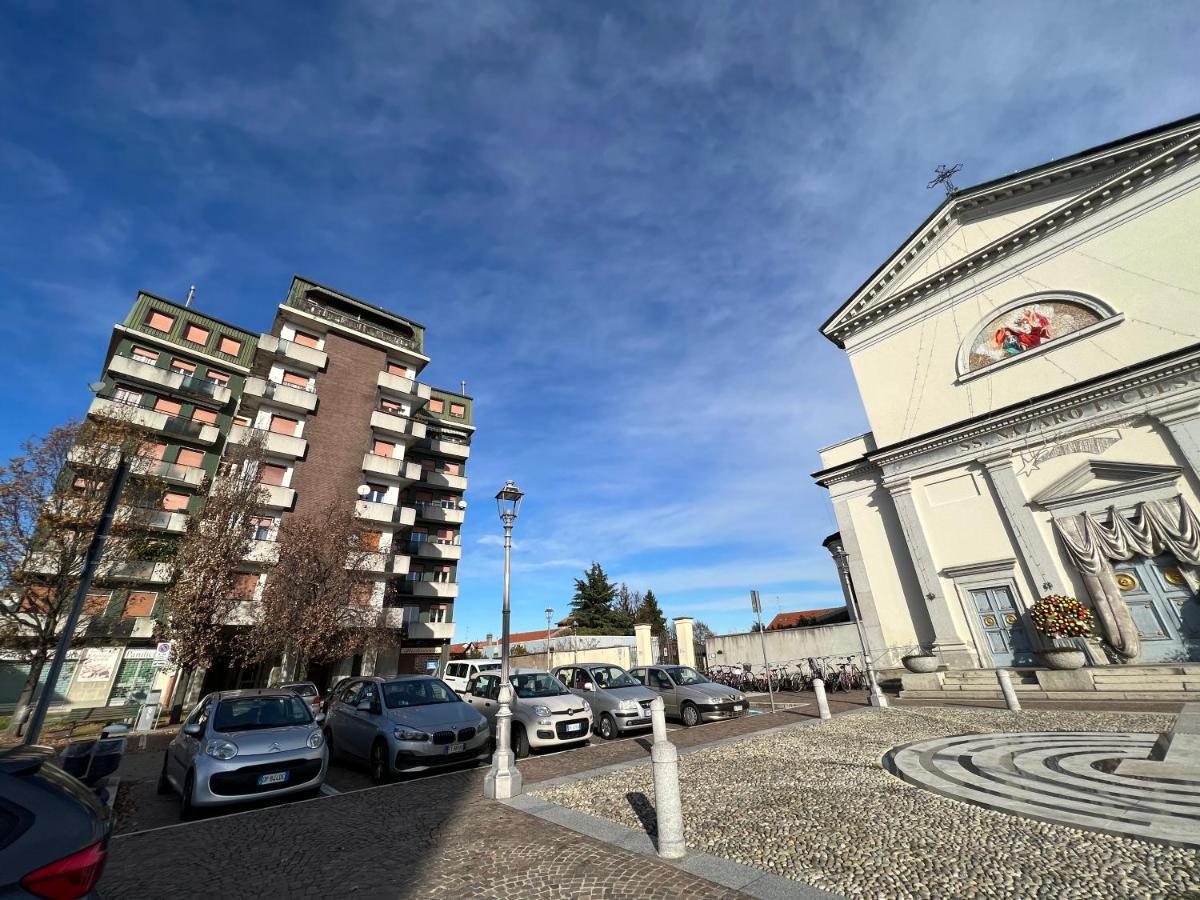 Ferienwohnung Nice Square Marcallo con Casone Exterior foto