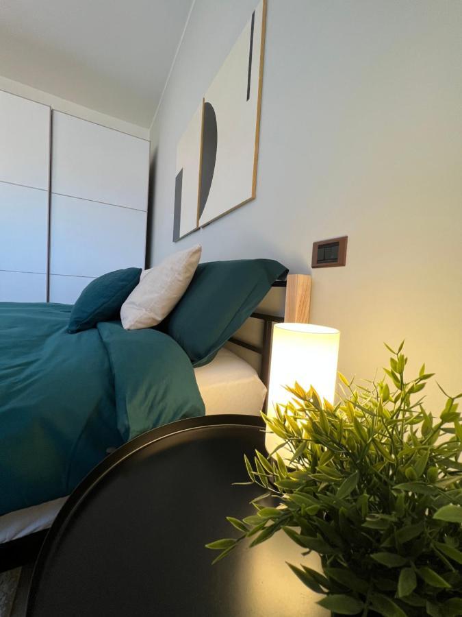 Ferienwohnung Nice Square Marcallo con Casone Exterior foto